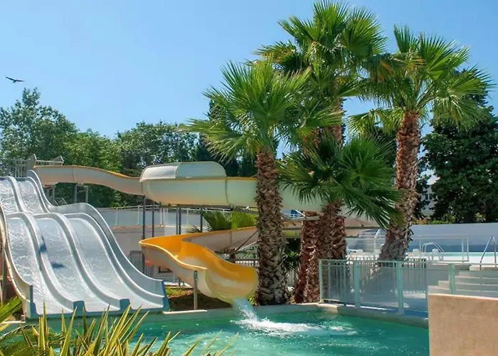 Mobil-home 6 Pers, Confort Clim, Piscine & Animations Camping